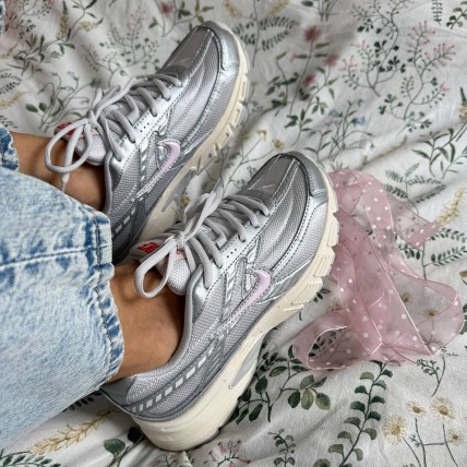 Кроссовки Nike Initiator Silver (реплика высокого качества)