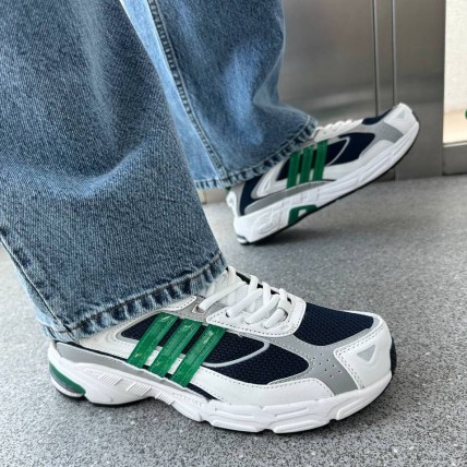 Кроссовки Response White/Navy (реплика высокого качества) Кроссовки Response White/Navy (реплика высокого качества)