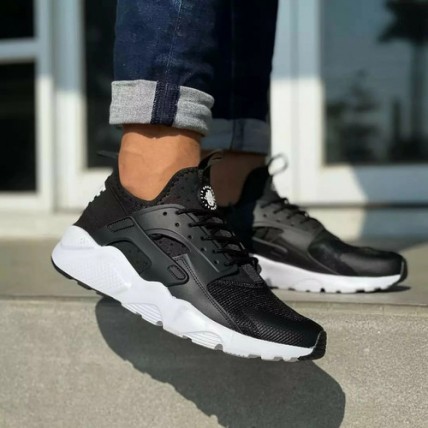 Кроссовки Nike Huarache Black/White (реплика высокого качества)