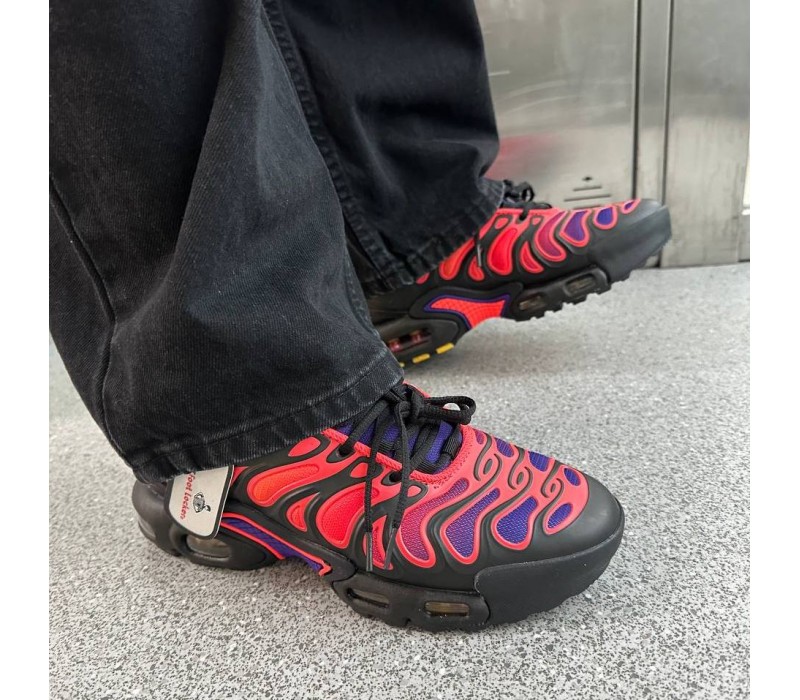 Кроссовки Nike TN Plus Drift Black/Red