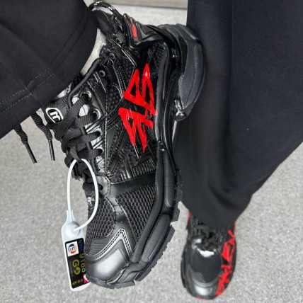 Кроссовки Balenciaga Runner Black (реплика высокого качества) Кроссовки Balenciaga Runner Black (реплика высокого качества)