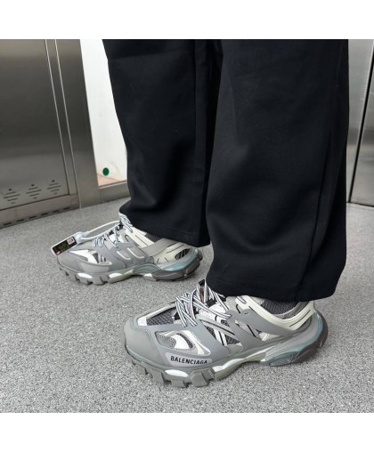 Кроссовки Balenciaga Track 1 Grey (реплика высокого качества) Кроссовки Balenciaga Track 1 Grey (реплика высокого качества)
