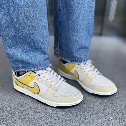 Кроссовки Nike SB Dunk Kobe Light Yellow (реплика высокого качества)