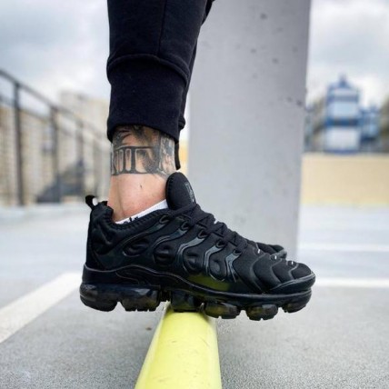 Кроссовки Nike Vapormax Black  (реплика высокого качества)