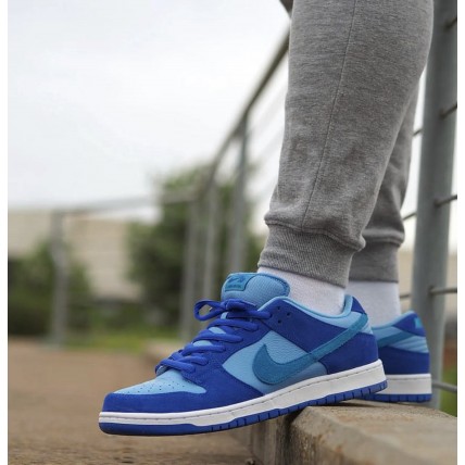 Кроссовки Nike SB Dunk Blue Raspberry (реплика высокого качества)