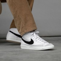 Кроссовки Nike Blazer MID 77 White/Black (реплика высокого качества)