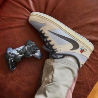 Кроссовки Nike SB Low PlayStation (реплика высокого качества)