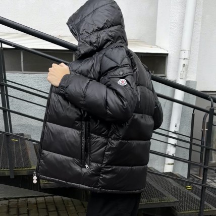 Куртка зимняя Moncler Black (реплика высокого качества)